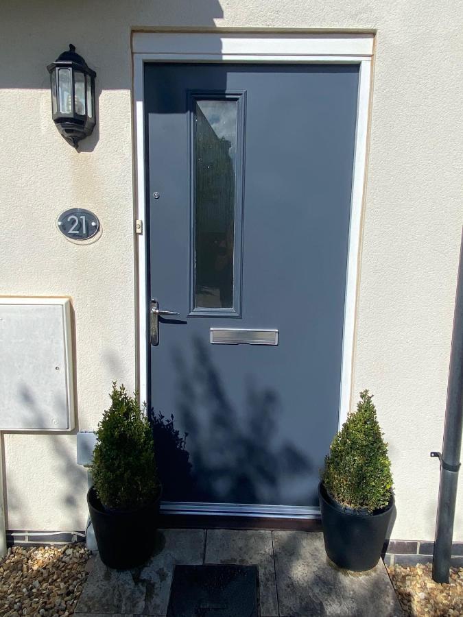 Lovely 2 Bedroom, 2 Bathroom House With Parking. Plymouth Exterior foto